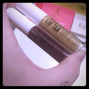 Lip Tar